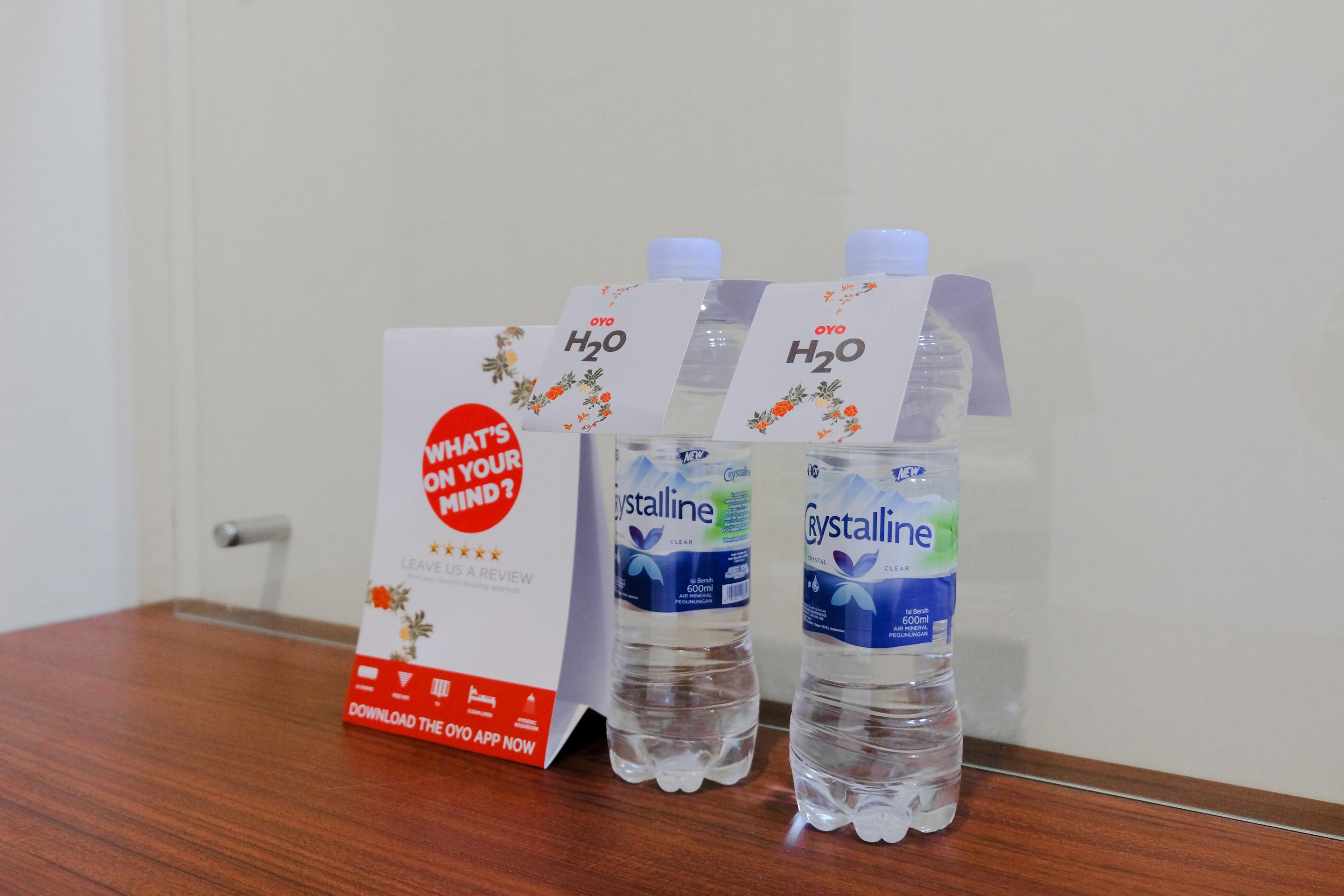 Super Oyo 1579 Kate'El Inn Banyuwangi  Εξωτερικό φωτογραφία